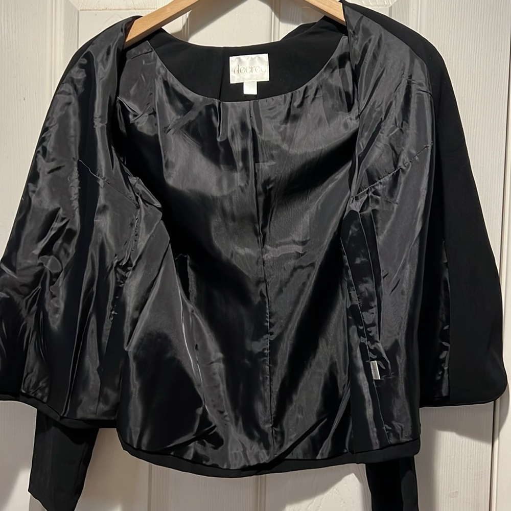 Decree Black Tuxedo Lapel Open Front Blazer - Picture 2 of 5